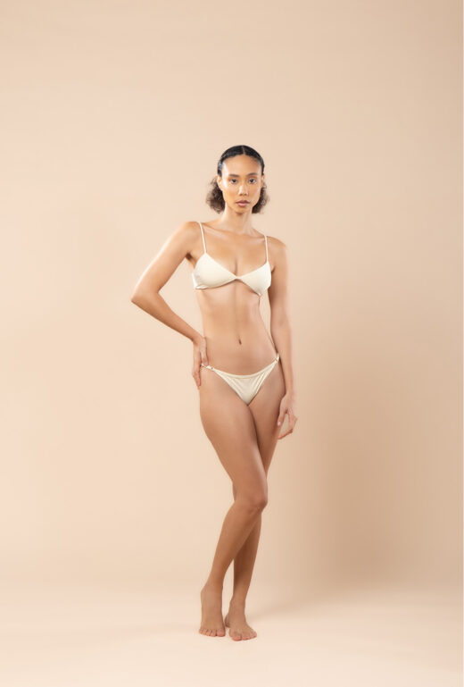 Calcinha Thainá Regulável Baunilha