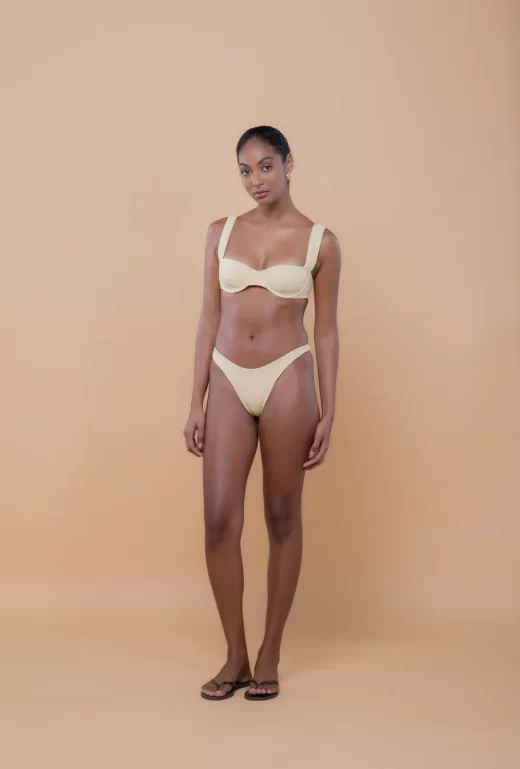 Calcinha Nicole Baunilha Textura